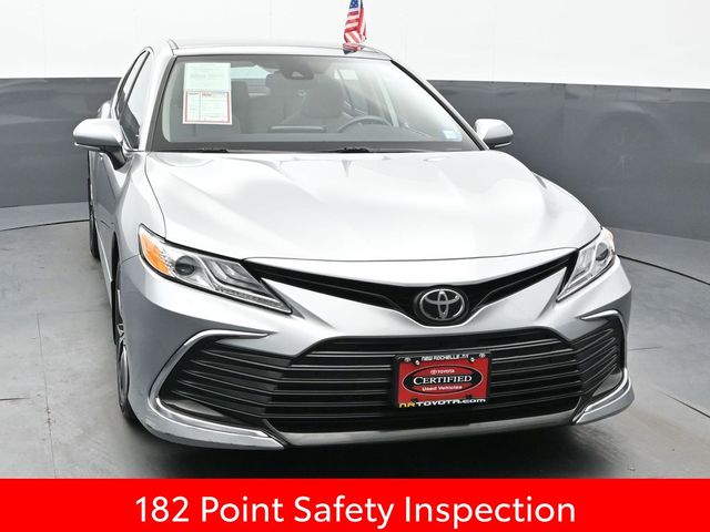 2021 Toyota Camry XLE 11