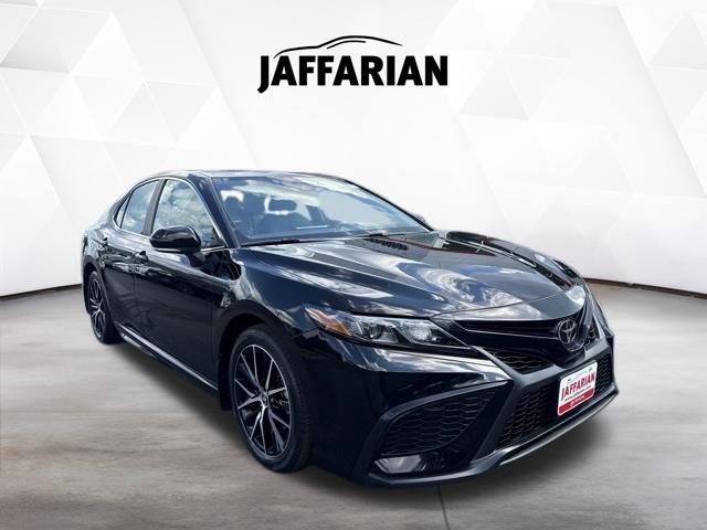 Midnight Black Metallic 2023 Toyota Camry Sedan Front-Wheel Drive 8-Speed Automatic
