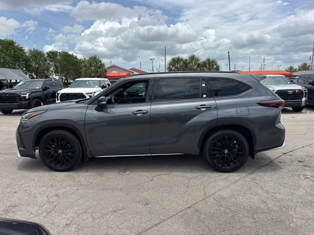 Used 2024 Toyota Highlander SUV
