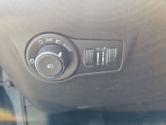 2023 Jeep Compass Trailhawk - Sting-Gray Clearcoat exterior view 14