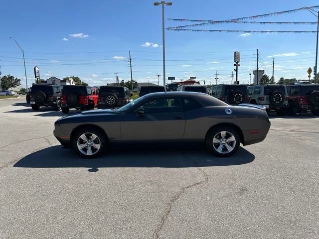 2022 Dodge Challenger SXT 4