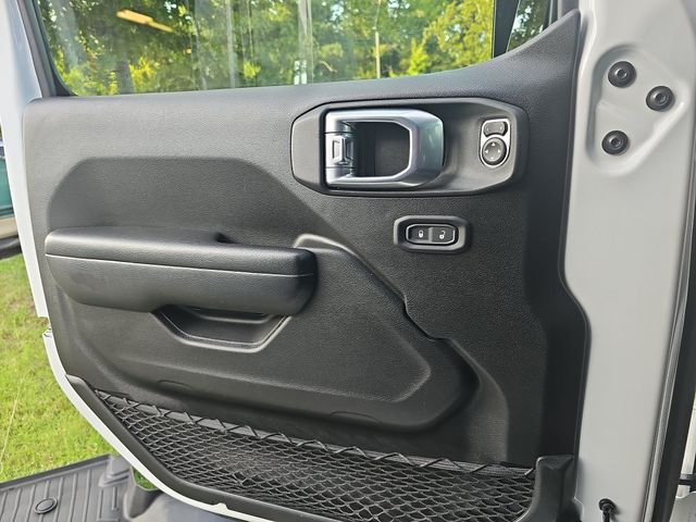 Used 2021 White Jeep Unlimited Sport Altitude image 25