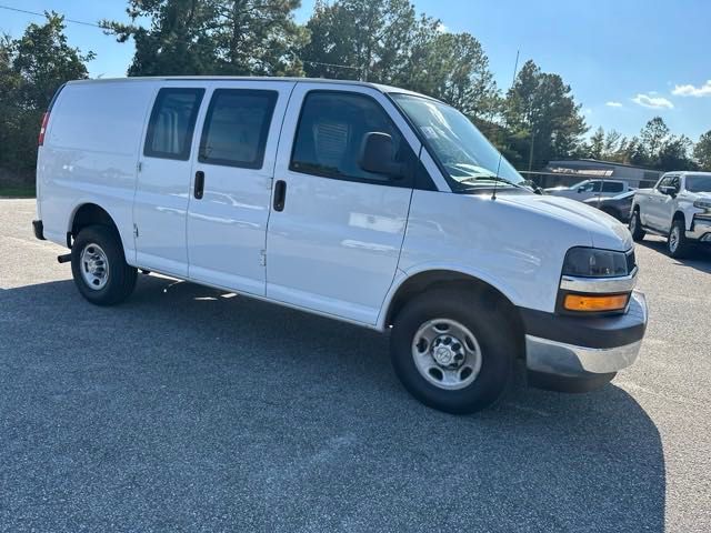 2022 Chevrolet Express 2500 Work Van 7