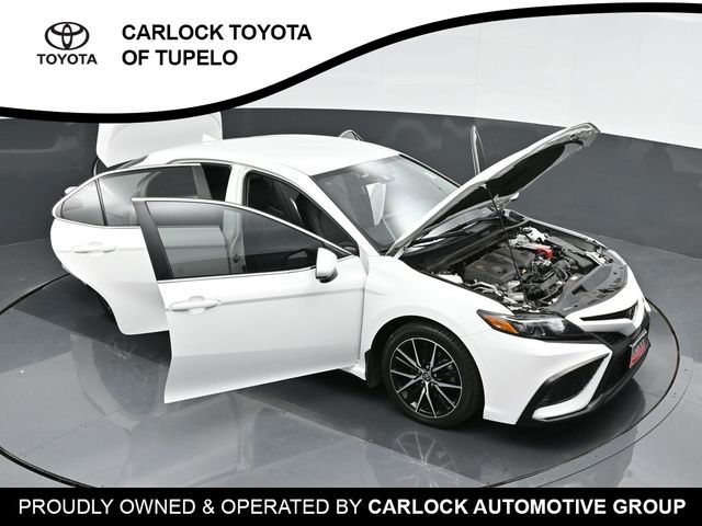 2021 Toyota Camry SE 44