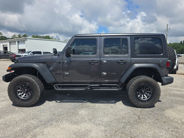 2021 Jeep Wrangler Unlimited Willys:L43469A