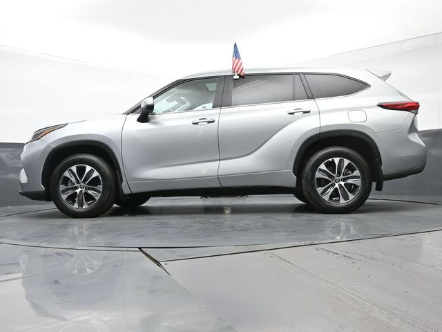 2023 Toyota Highlander XLE 35