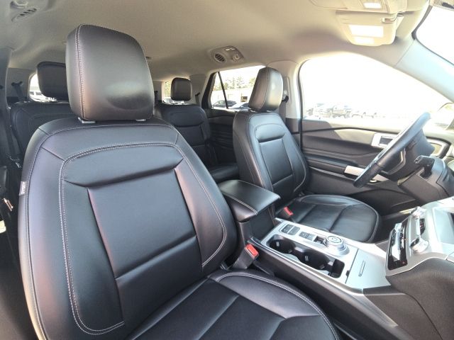 2022 Ford Explorer XLT:168543A