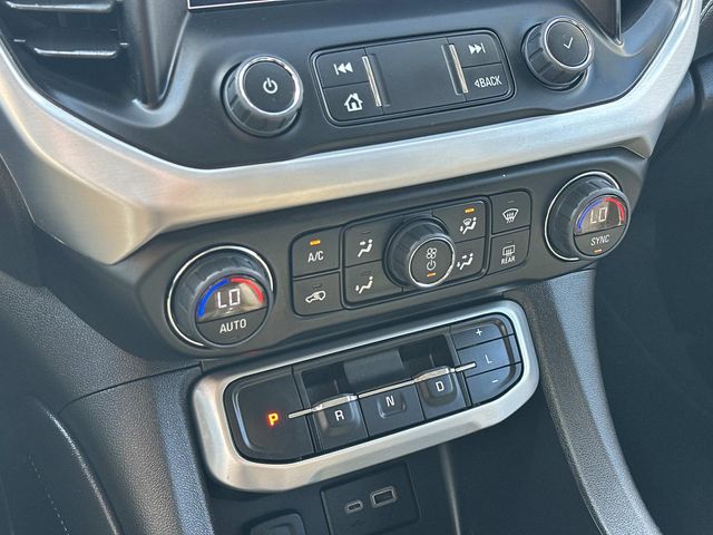 2023 GMC Acadia #30
