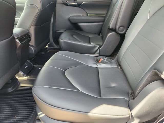 2026 Toyota Highlander XLE Beige at Don McGill Toyota