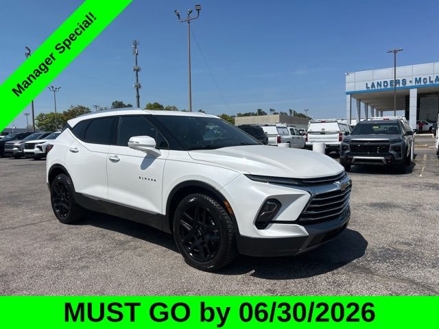 White (Iridescent Pearl Tricoat) 2023 Chevrolet Blazer Premier AWD SUV / Crossover All-Wheel Drive 9-Speed Automatic Overdrive