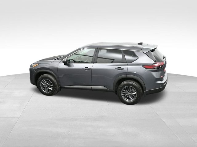 2025 Nissan Rogue S 32