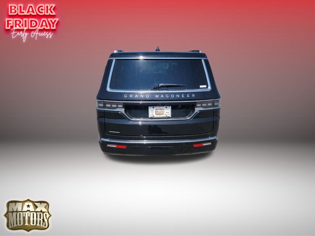 2023 Jeep Grand Wagoneer Base 17