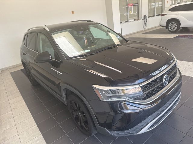 2023 Volkswagen Taos 1.5T SE Black at DeMontrond Auto Country