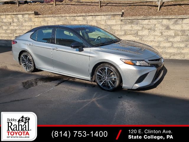 Celestial Silver/Midnight Black Metallic 2018 Toyota Camry XSE Sedan Front-Wheel Drive 8-Speed Automatic