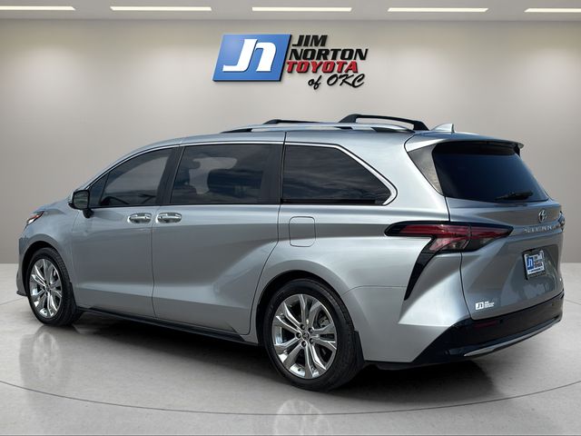 Used 2023 Toyota Sienna Van