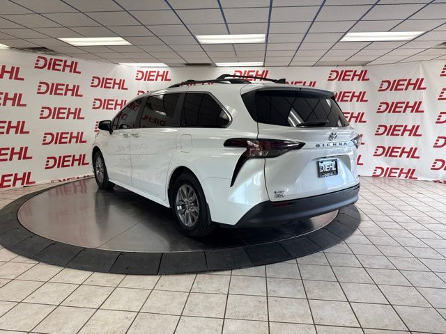 Used 2025 Toyota Sienna Van