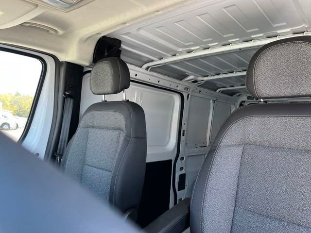 2024 Ram ProMaster 1500 Low Roof 23