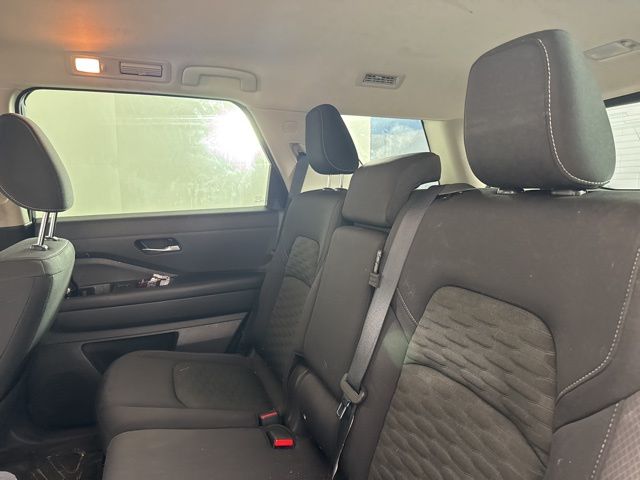 2022 Glacier White Nissan Pathfinder S FWD SUV