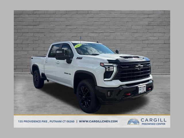 Summit White 2025 Chevrolet Silverado 2500HD Pickup Truck Four-Wheel Drive Automatic