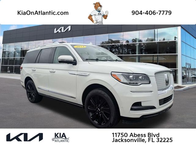 White Metallic 2024 Lincoln Navigator SUV / Crossover Four-Wheel Drive Automatic