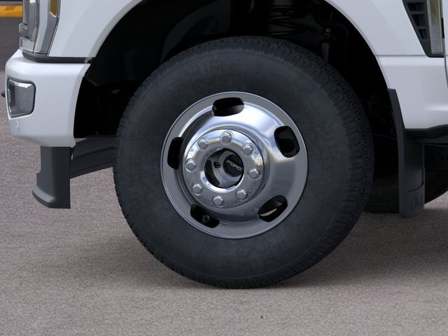 New 2026 White Ford Platinum image 19