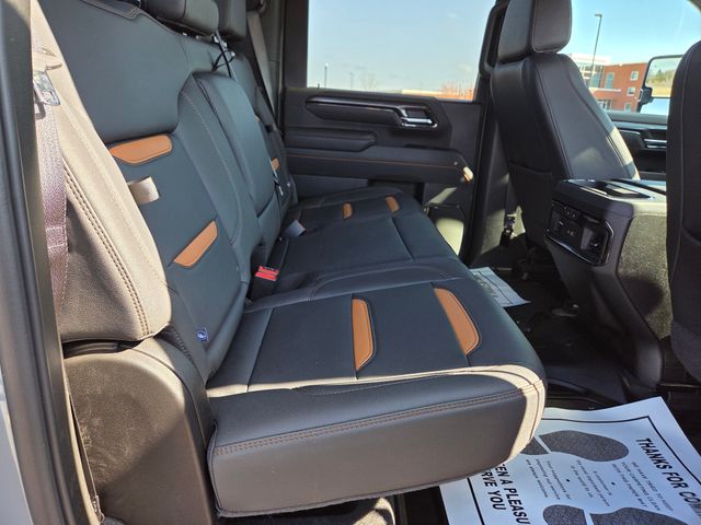 2025 GMC Sierra 2500HD AT4