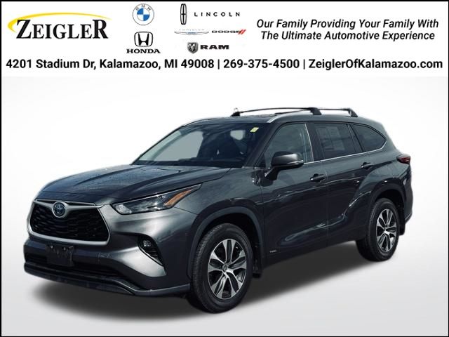 2023 Toyota Highlander Hybrid XLE AWD