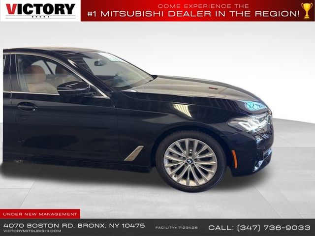 2022 BMW 5-Series 530i xDrive photo