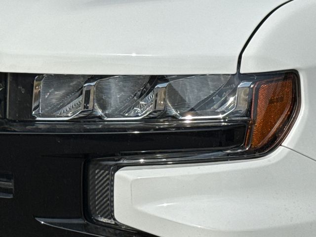 Used 2021 White Chevrolet LT Trail Boss image 4