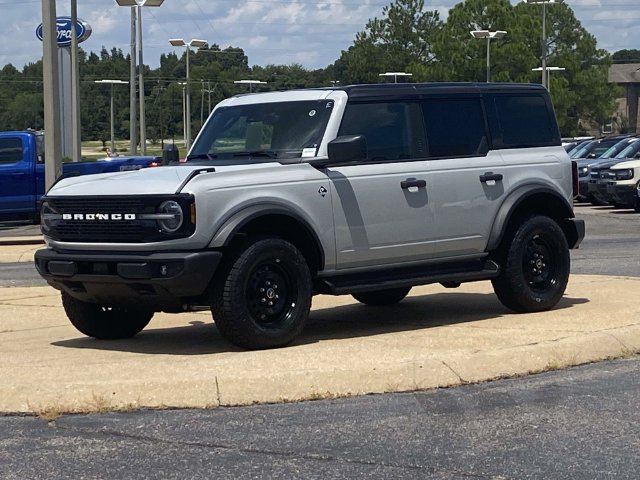 New 2026 White Ford Outer Banks image 6