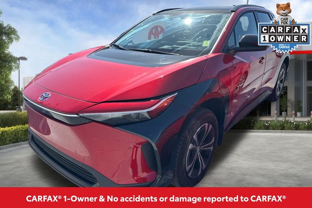 View vehicle photo 2