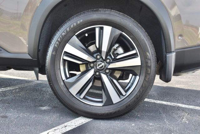 Used 2025 Nissan Rogue SL 4D Sport Utility