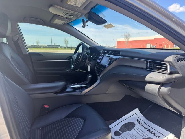 2019 Toyota Camry SE