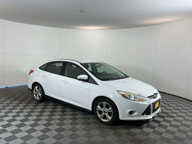 Used 2014 White Ford SE image 3