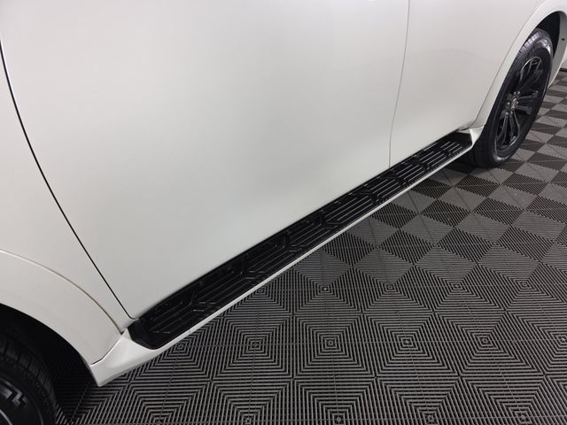 Used 2019 White Nissan Platinum image 14