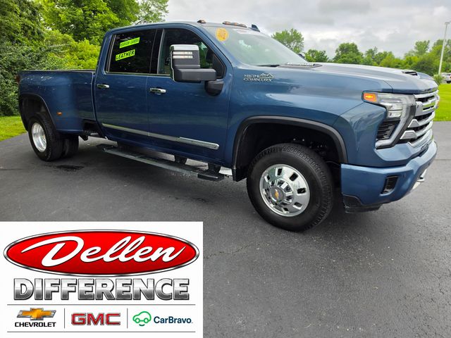 Lakeshore Blue Metallic 2024 Chevrolet Silverado 3500HD Pickup Truck Four-Wheel Drive Automatic