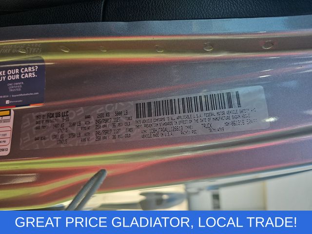 Used 2020 Silver Jeep Sport image 32