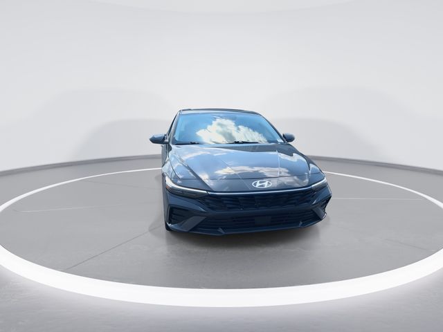 Used 2025 Gray Hyundai Limited image 3