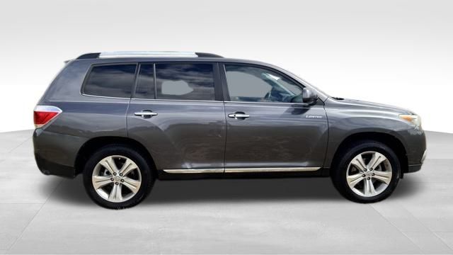 used 2012 Toyota Highlander car, priced at $5,000