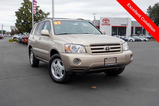 used 2007 Toyota Highlander car, priced at $7,500