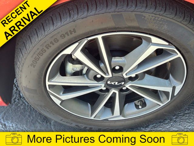 2022 Kia Forte LXS photo