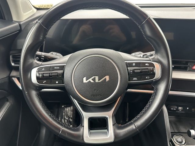 Used 2024 Black Kia EX image 15