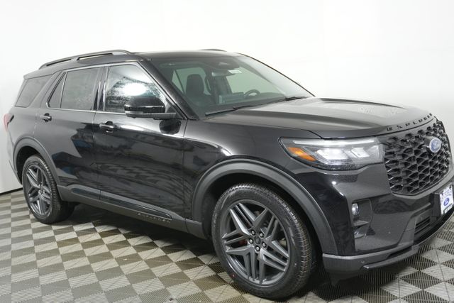 2026 Ford Explorer ST's photo