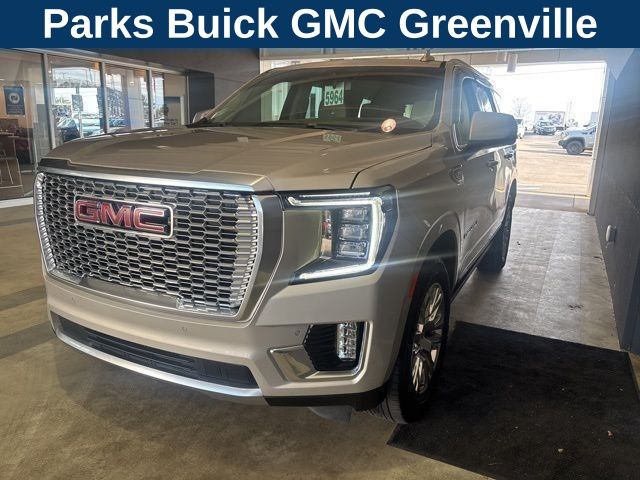 2022 GMC Yukon Denali 4WD