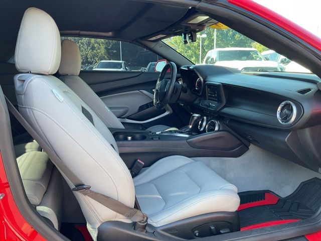 2018 Chevrolet Camaro 1LT - Photo 24