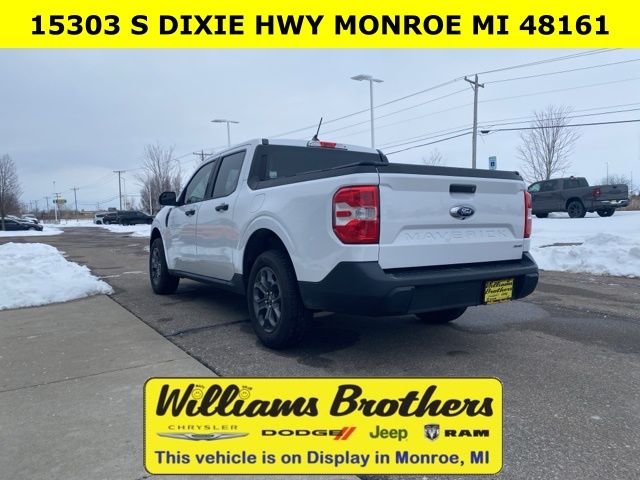 2023 Ford Maverick XLT - Oxford White exterior view 7