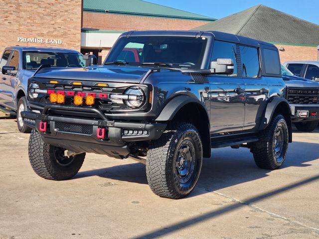 2024 Ford Bronco Badlands Gray at Community Kia