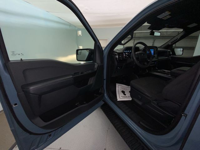 Used 2023 Blue Ford XL image 11