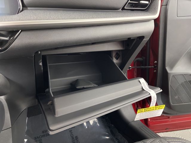 2025 Scarlet Ember Tintcoat/Super Black Nissan Kicks SV FWD SUV