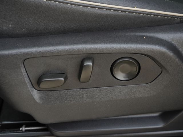 Used 2025 GMC Yukon SUV